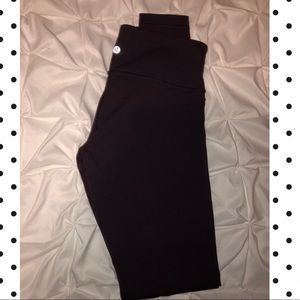 Lululemon Leggings in Dark Purple💜🖤